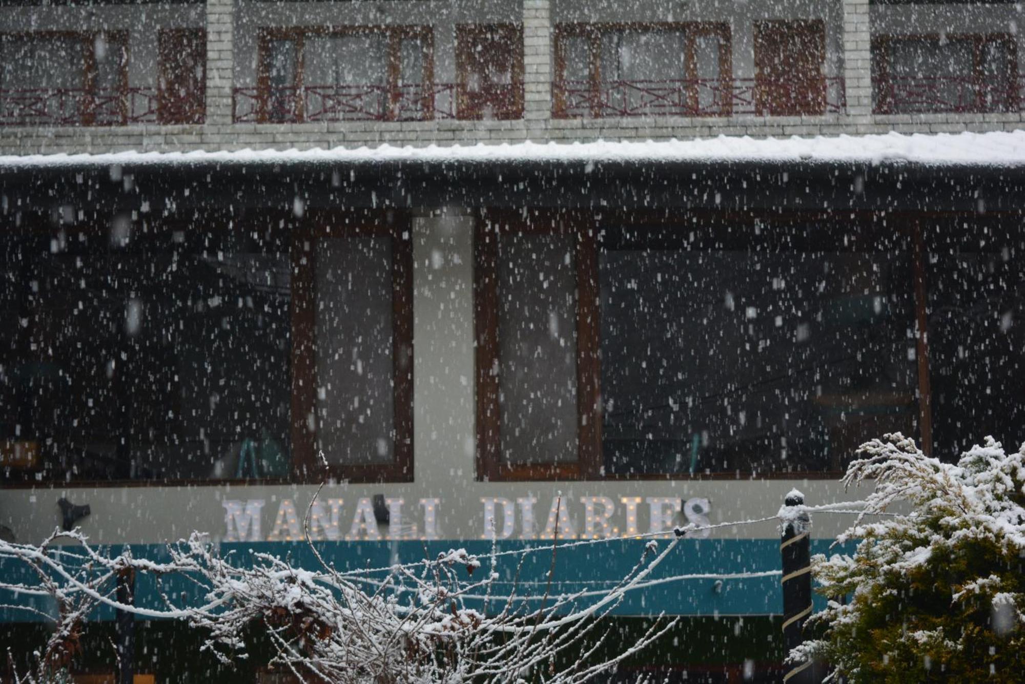 The Neelgiris Hotel Manāli Kültér fotó