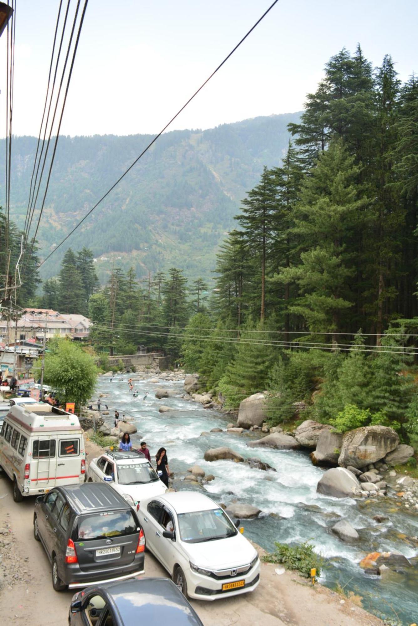 The Neelgiris Hotel Manāli Kültér fotó